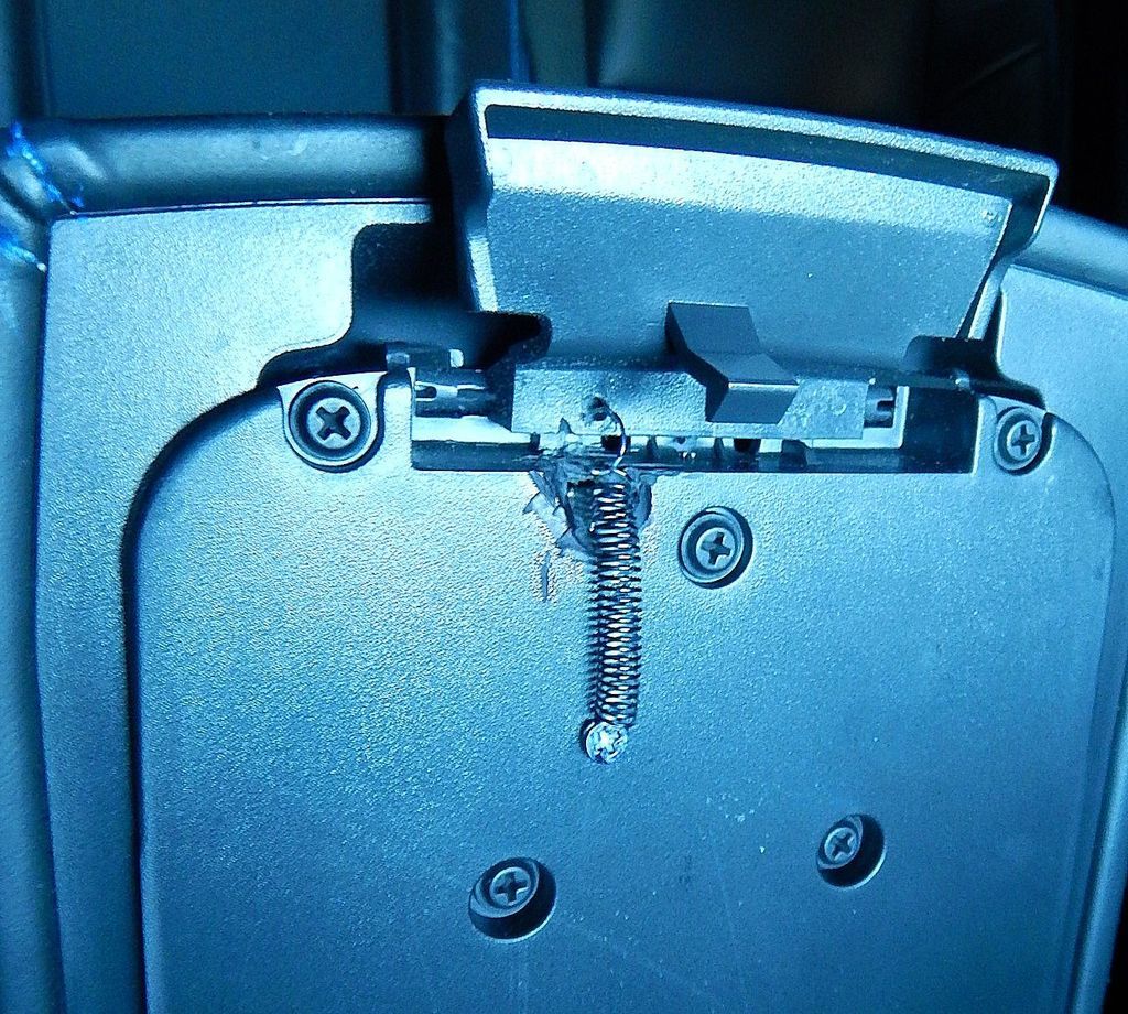 Broken Console Lid Dodge Challenger Forum Challenger & SRT8 Forums